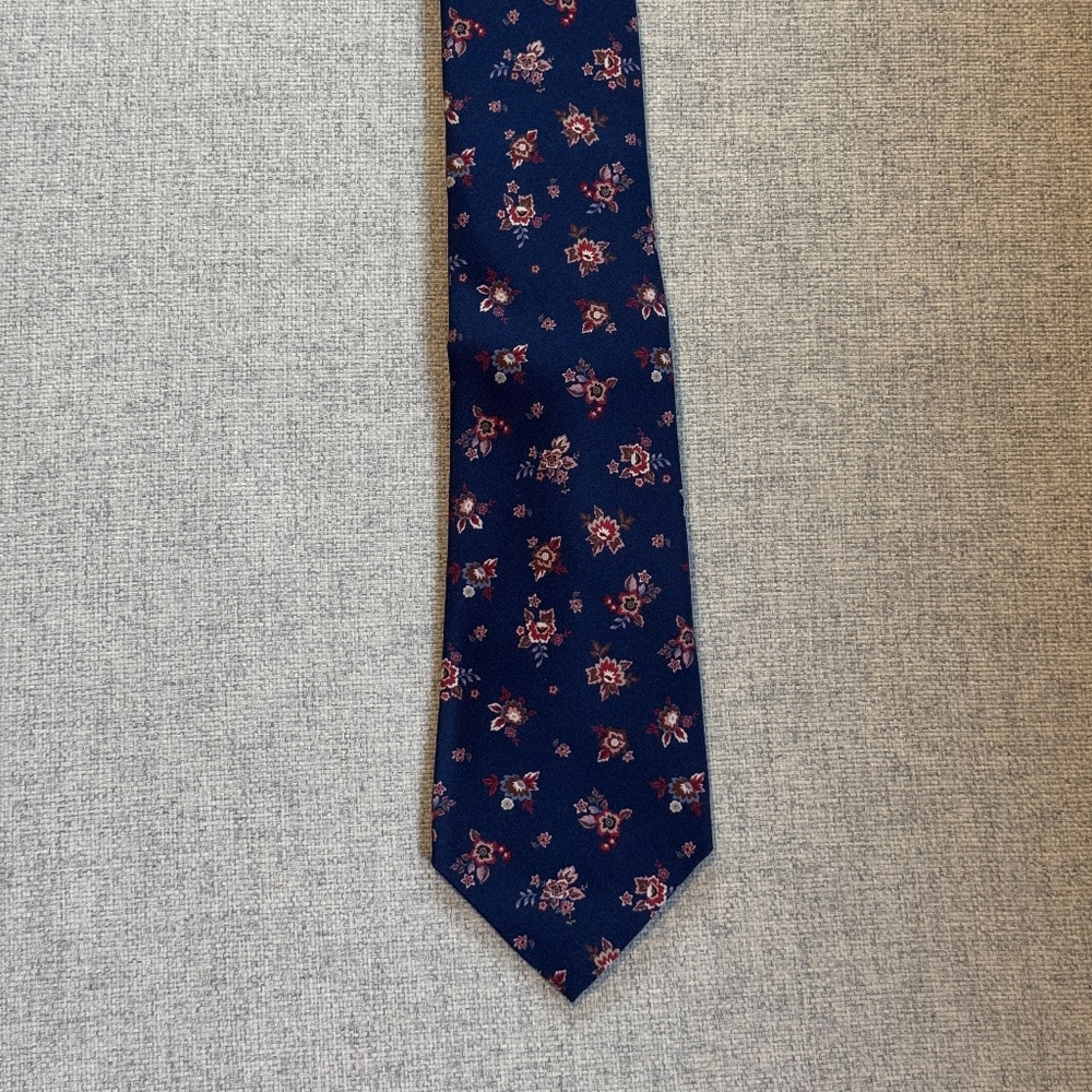 Daniel Cremieux Signature Necktie